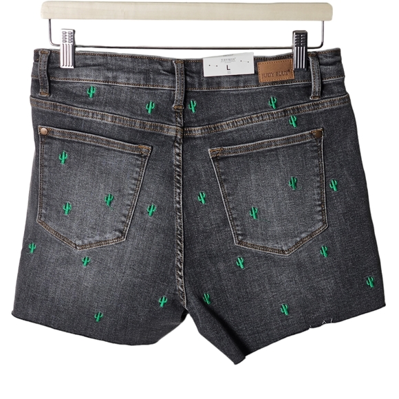 Judy Blue Shorts Grey Denim Size Large Cactus Embroidered‎ High Rise NWT Stretch - Picture 4 of 16
